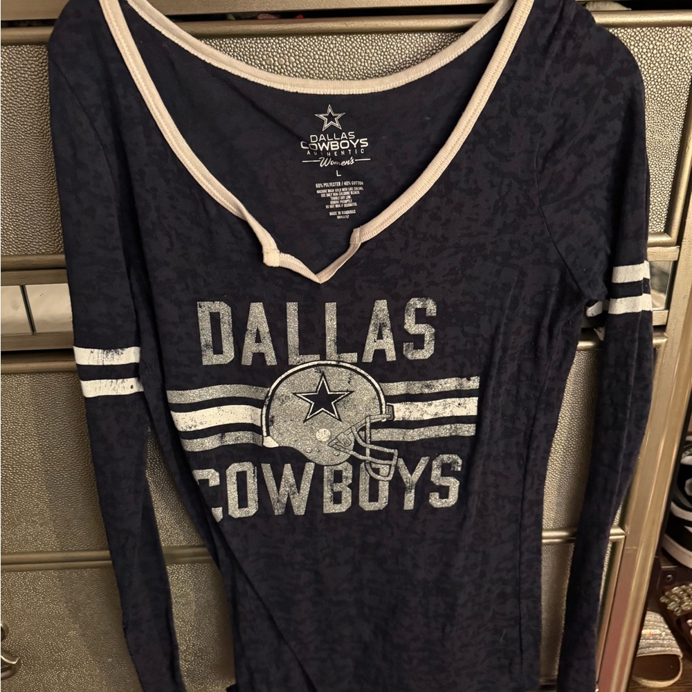 Dallas Cowboys Women's Navy Long Sleeve Top